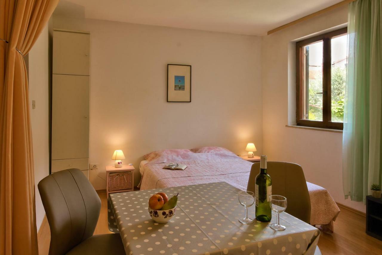 Apartment Borik Pula Eksteriør billede